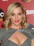 Jessica Capshaw