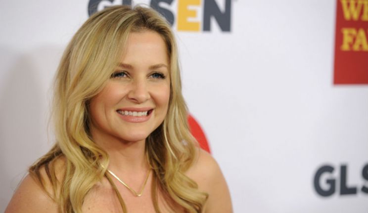 Jessica Capshaw