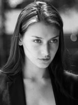Jessica Clement #2016877 picture (Portrait Medium)