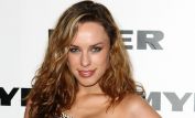 Jessica McNamee