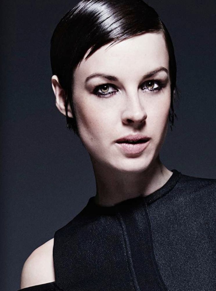 Jessica Raine