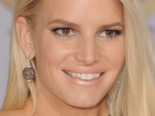 Jessica Simpson #225712 picture (Landscape Medium)