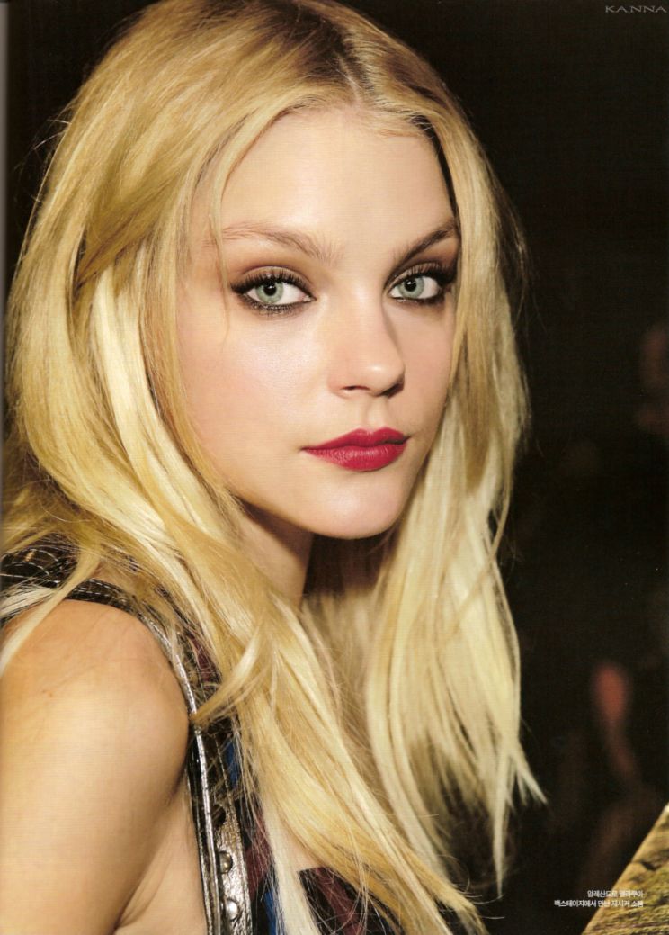 Jessica Stam