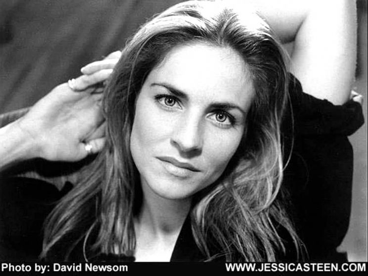 Jessica Steen