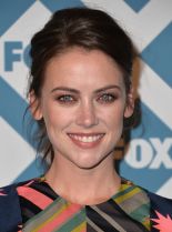 Jessica Stroup photo