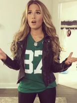 Jessie James Decker