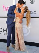 Jessie James Decker #2929399 picture (Portrait Medium)