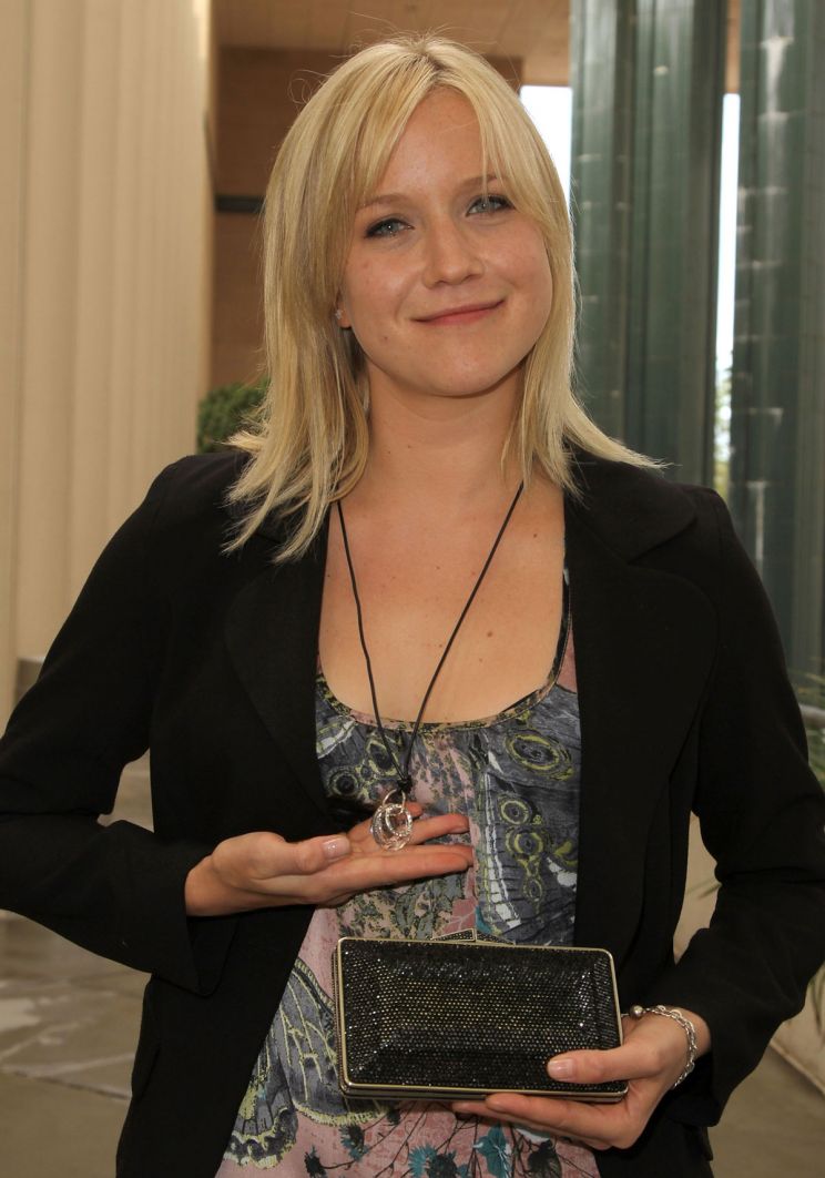 Jessy Schram