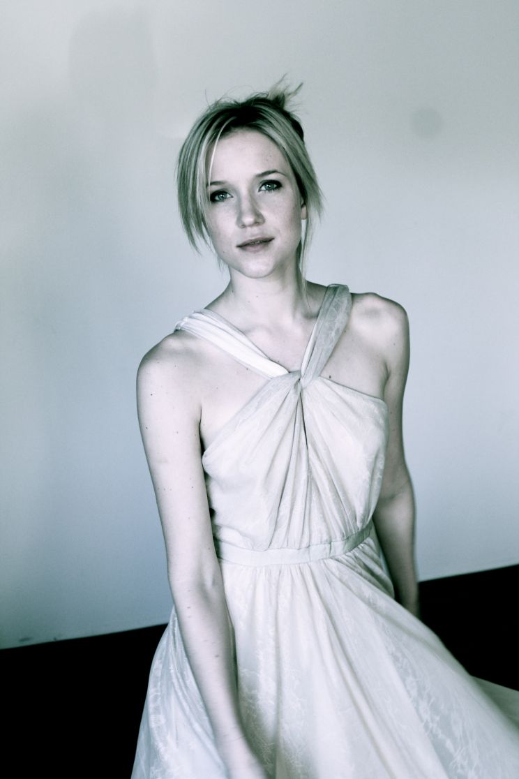 Jessy Schram