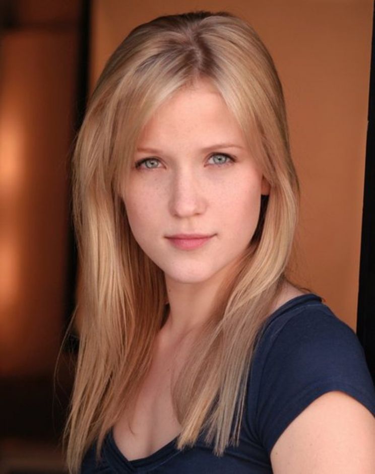 Jessy Schram