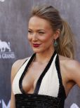 Jewel Kilcher