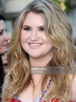 Jillian Bell #227327 picture (Portrait Medium)