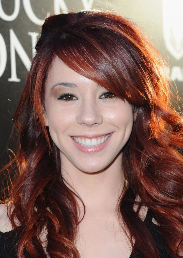Jillian Rose Reed