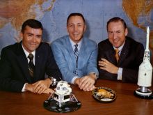 Jim Lovell photo