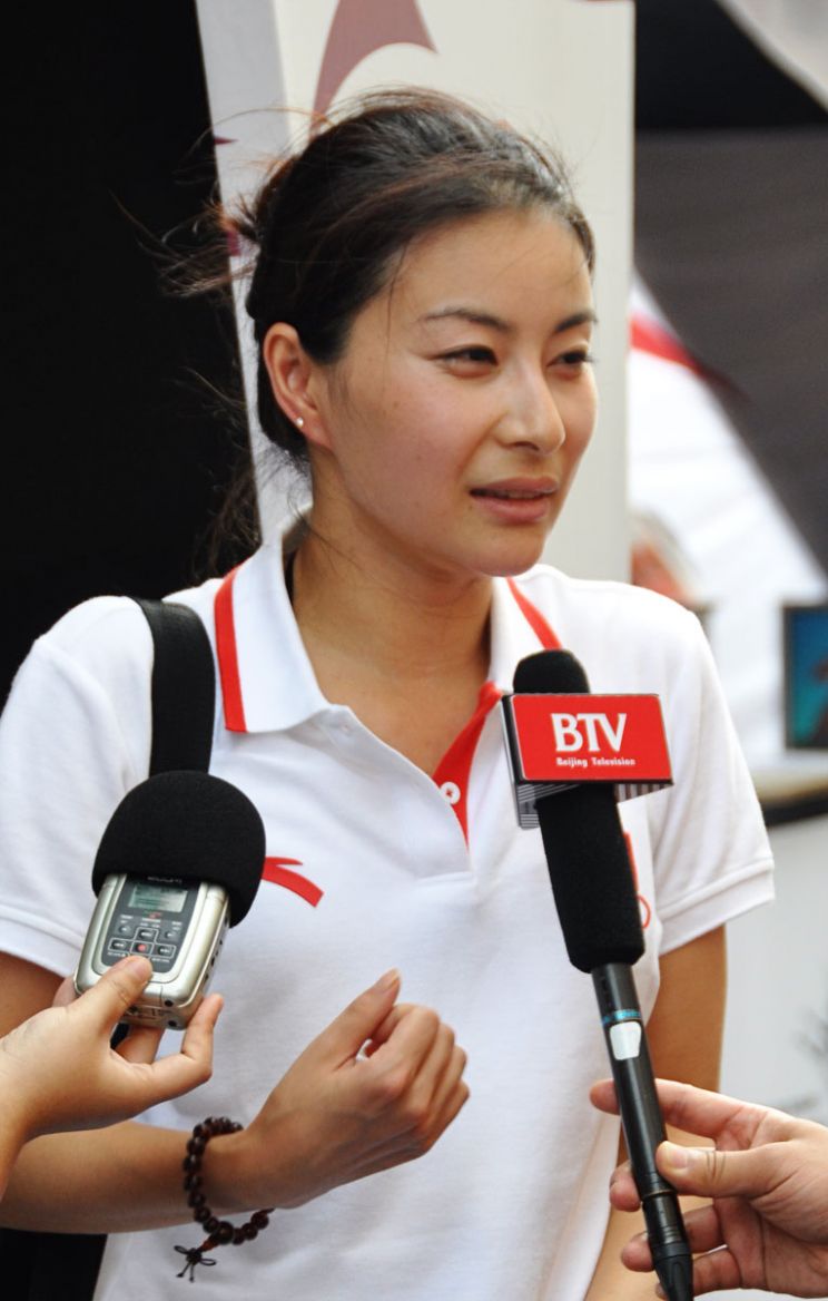 Jingjing Qu