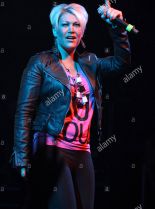 Jo O'Meara photo