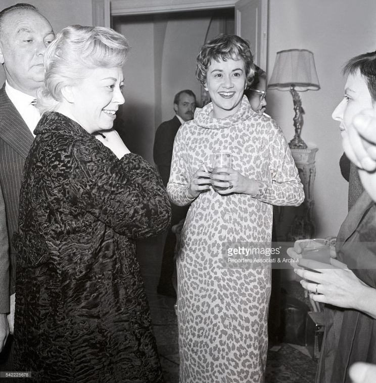 Joan Plowright