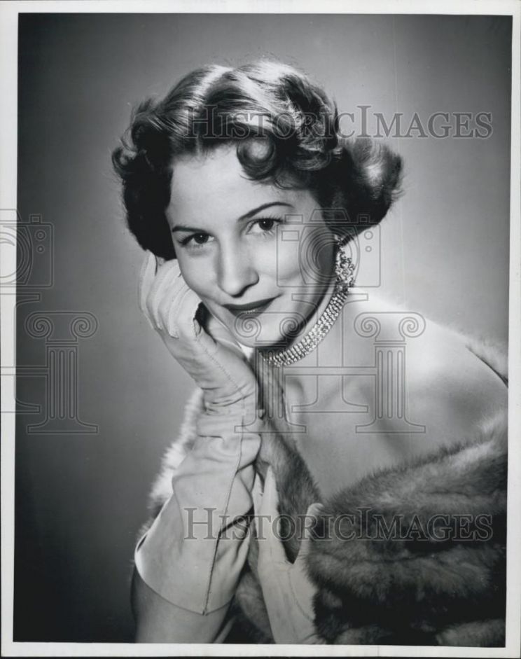 Joan Tompkins