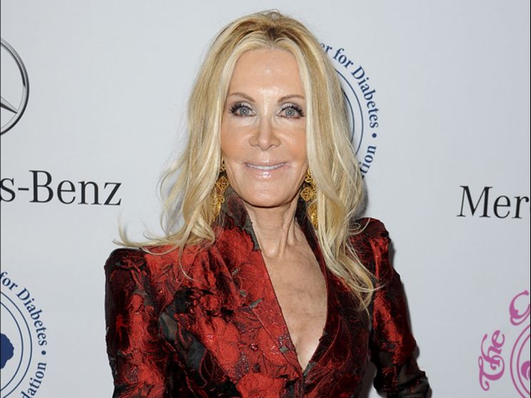 Joan Van Ark