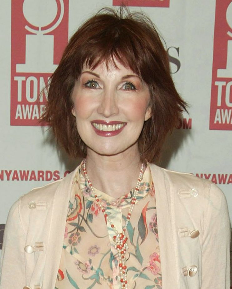 Joanna Gleason