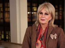 Joanna Lumley photo