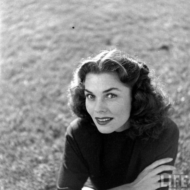 Joanne Dru