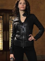 Joanne Kelly photo