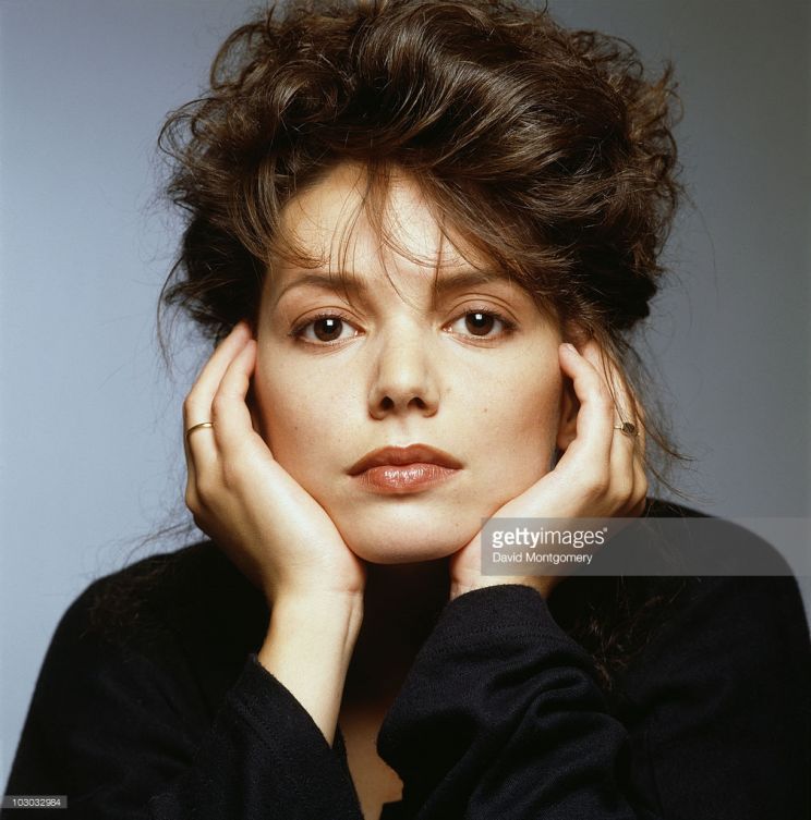 Joanne Whalley