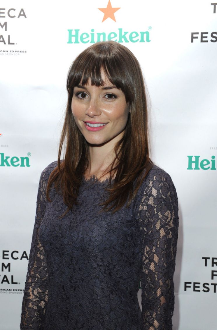 Jocelin Donahue.