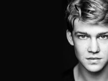 Joe Alwyn