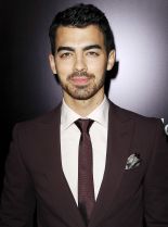 Joe Jonas photo