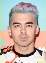 Joe Jonas photo