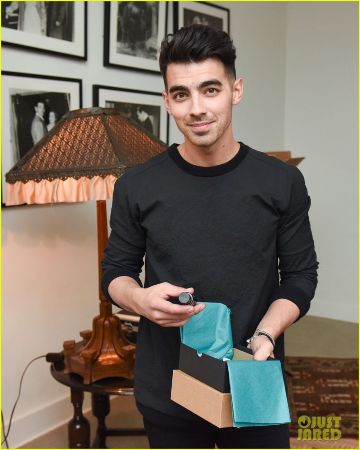 Joe Jonas