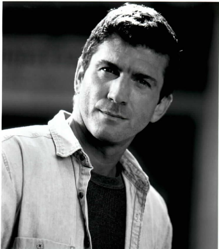 Joe Lando