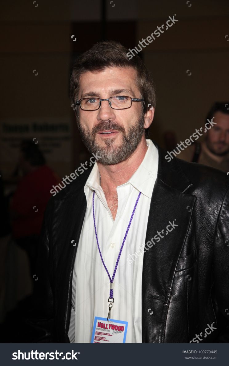 Joe Lando