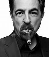 Joe Mantegna