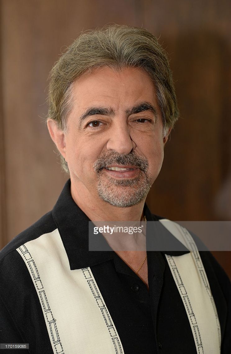 Joe Mantegna