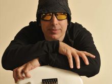 Joe Satriani