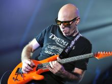 Joe Satriani