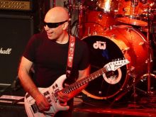 Joe Satriani