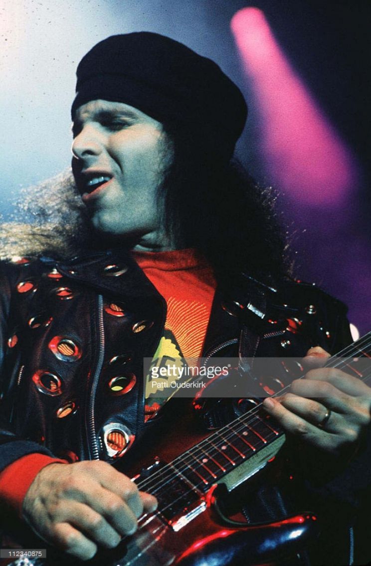 Joe Satriani