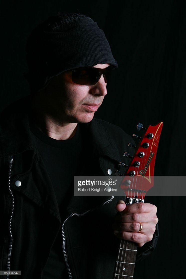 Joe Satriani