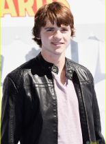 Joel Courtney