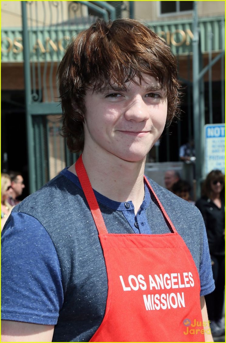 Joel Courtney