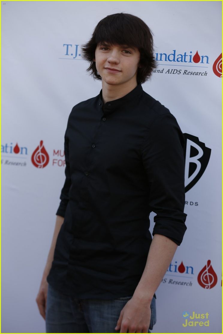 Joel Courtney