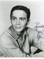 Joel Grey