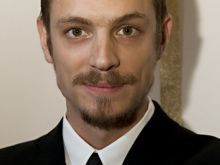 Joel Kinnaman photo
