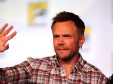 Joel McHale #174155 picture (Landscape Medium)