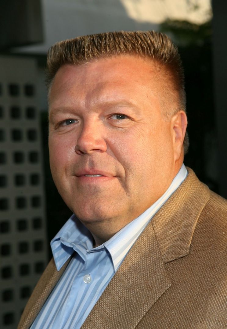 Joel McKinnon Miller