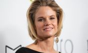 Joelle Carter